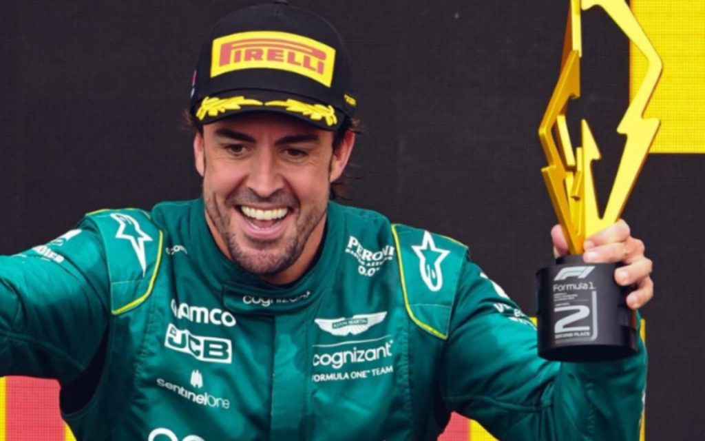 dirkač-formule-1-fernando-alonso dirkač-formule-1-fernando-alonso